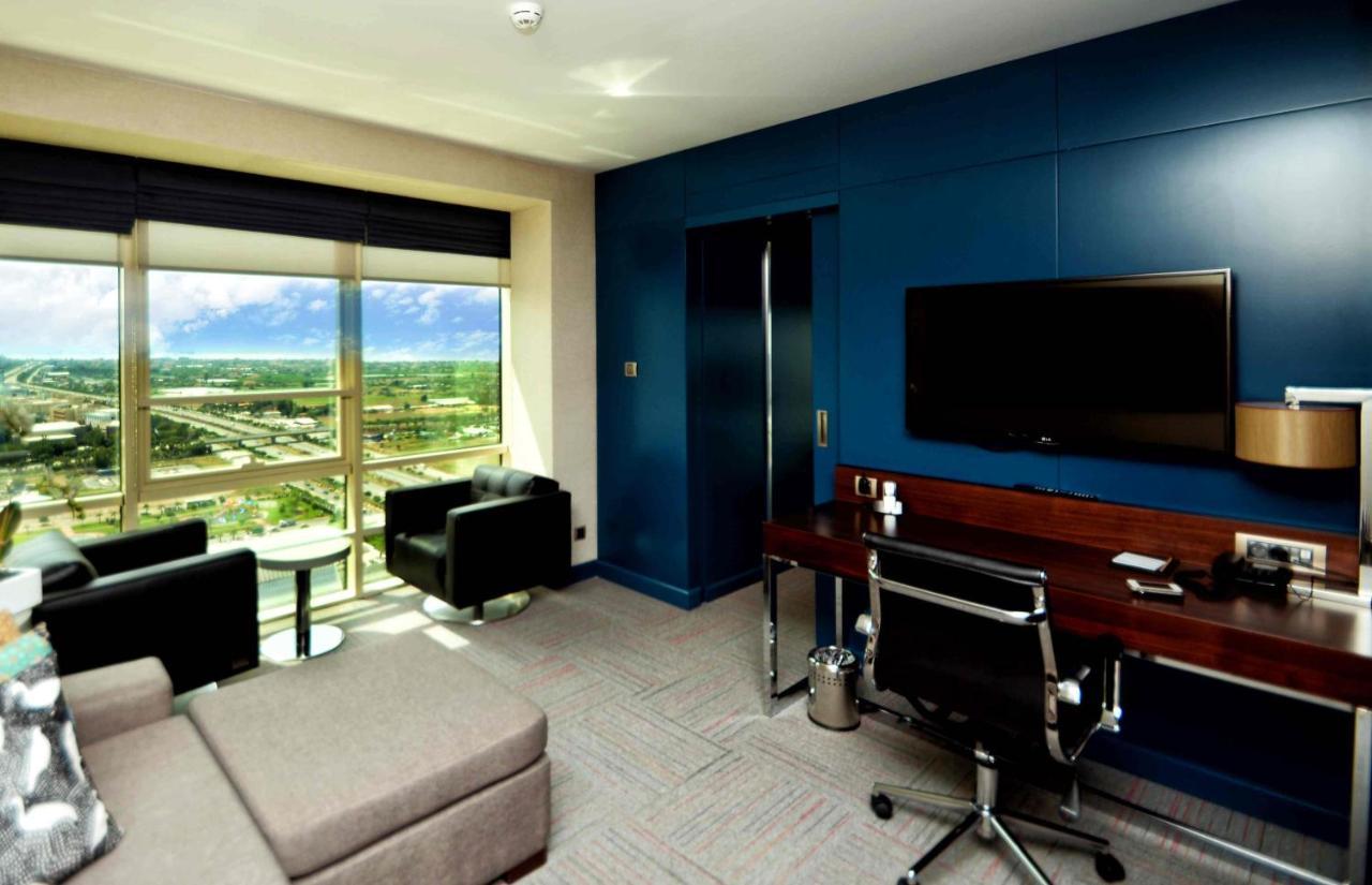 Ramada Encore By Wyndham Izmir Room photo