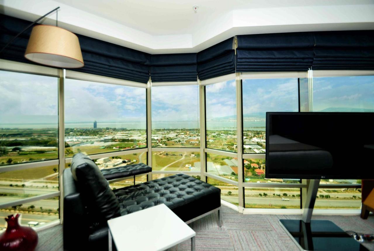 Ramada Encore By Wyndham Izmir Room photo