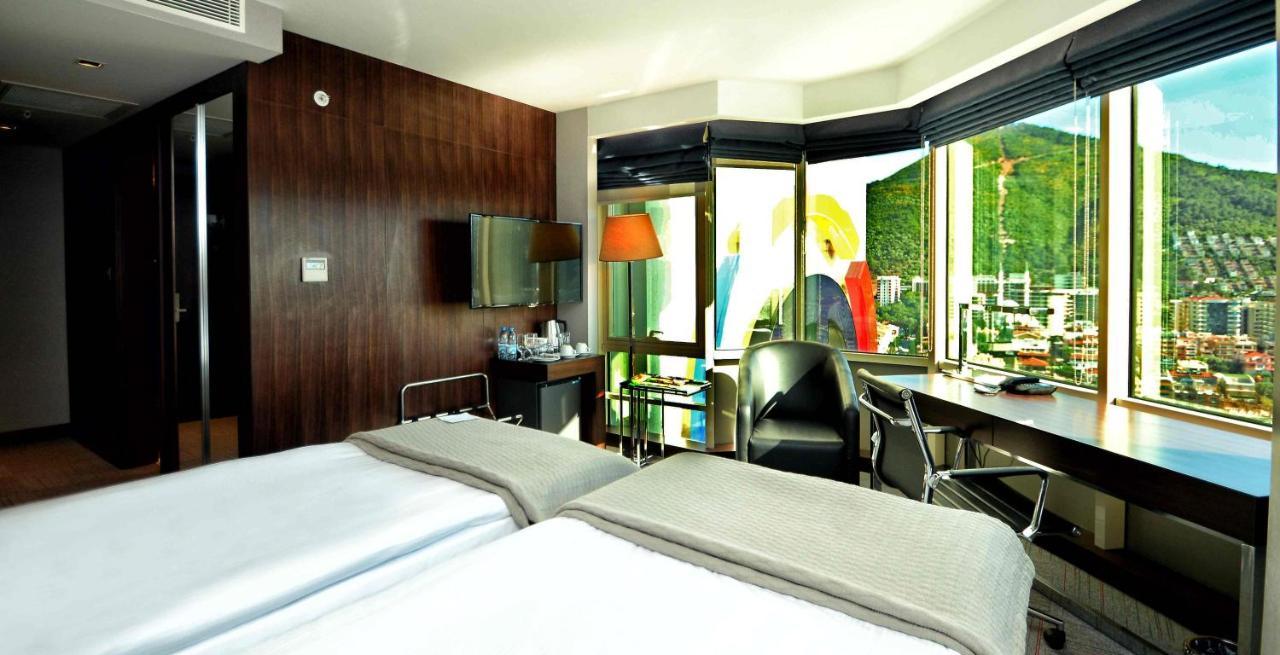 Ramada Encore By Wyndham Izmir Room photo