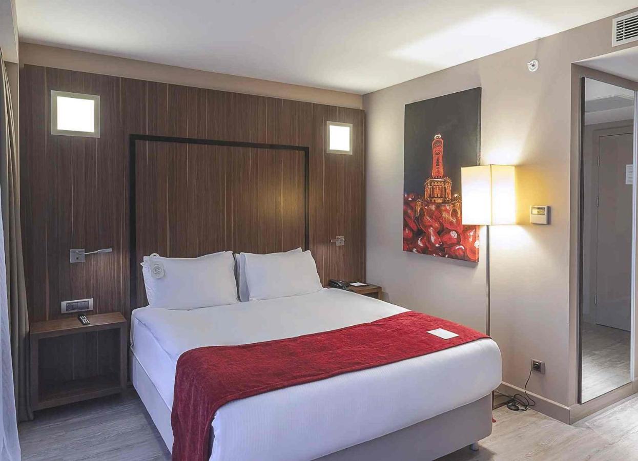 Ramada Encore By Wyndham Izmir Exterior photo